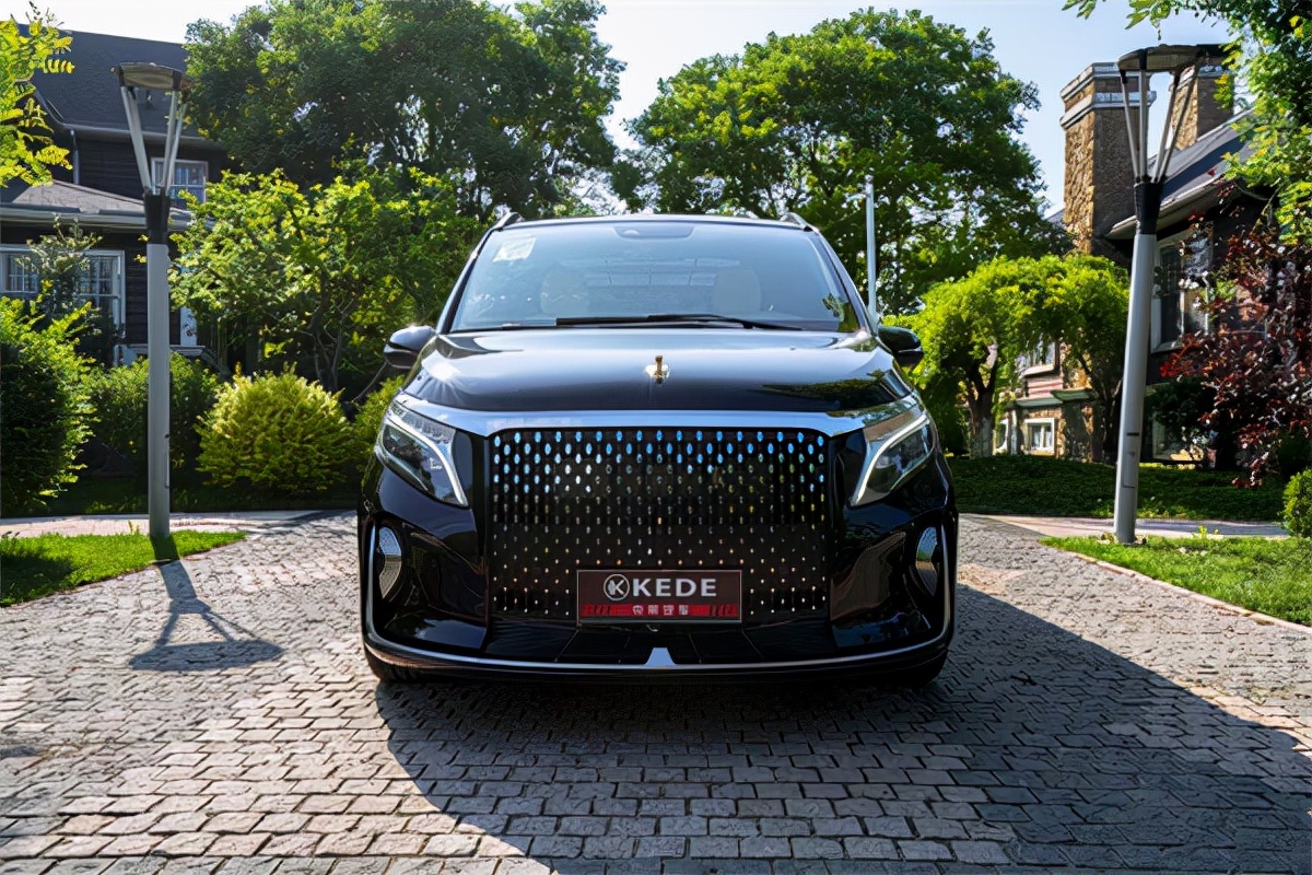 广州奔驰v260商务车七座四驱报价,奔驰v260l商务车4座报价多少钱