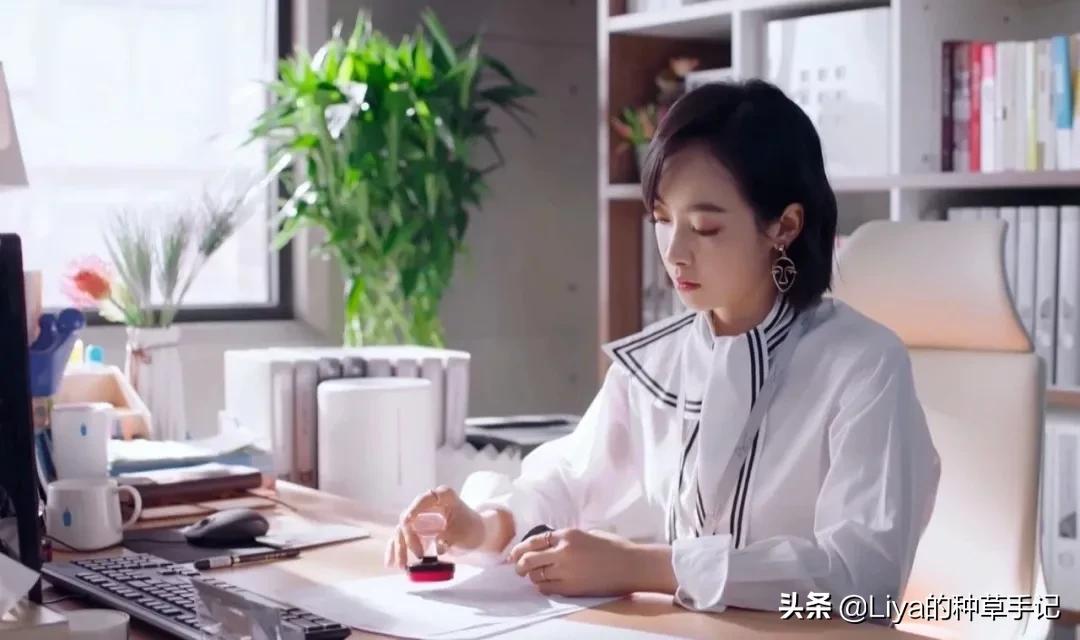 波波头波浪卷烫发,短发羊毛卷波波头