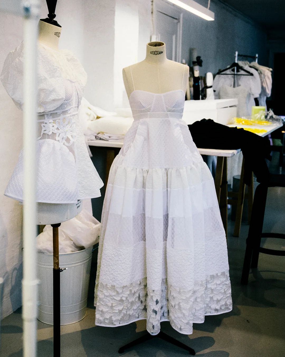 在逃公主什么样子,迪士尼在逃公主裙子