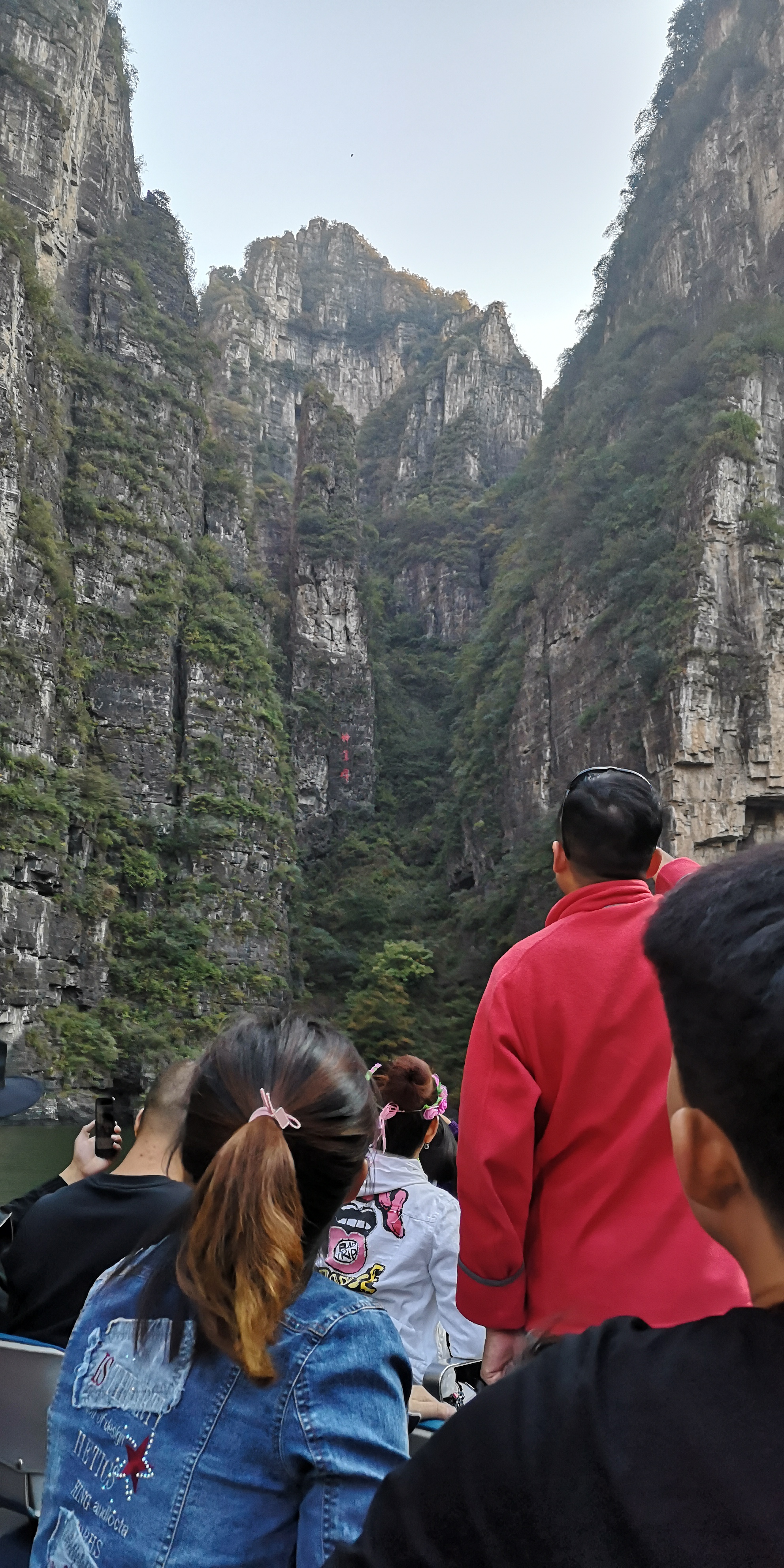 龙庆峡坐船,北京龙庆峡旅游攻略