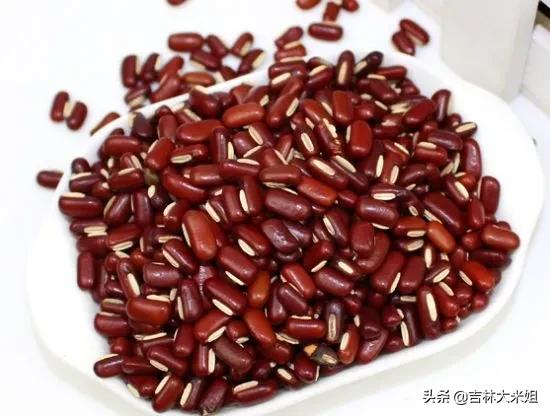 女性湿气太重是刮痧还是拔罐好,中医祛湿红豆