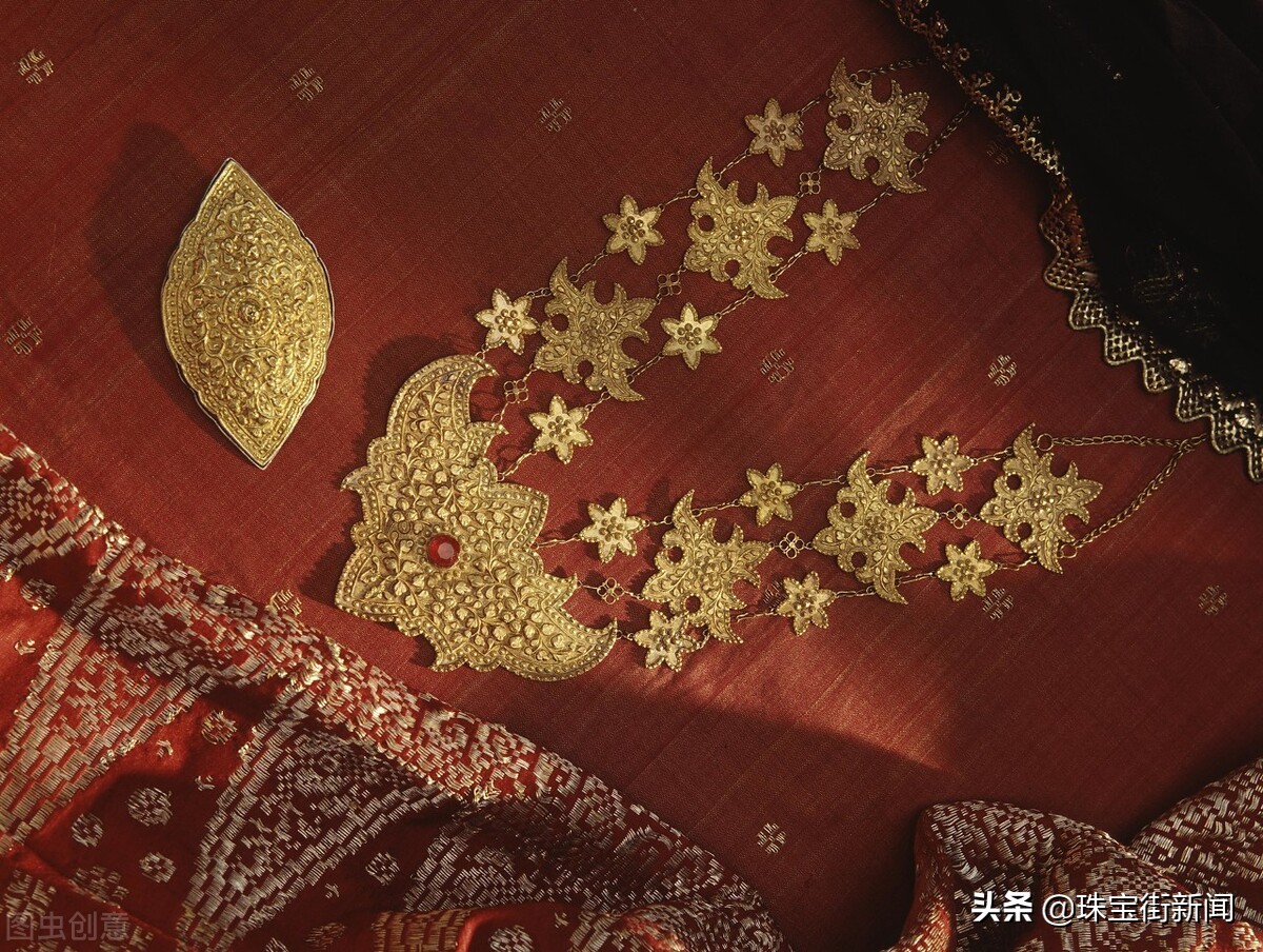 回收黄金怎么看涨跌,黄金涨跌看哪个股票