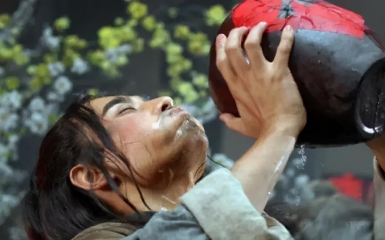 古人喝一口酒,古人喝的酒和现在酒哪个好喝