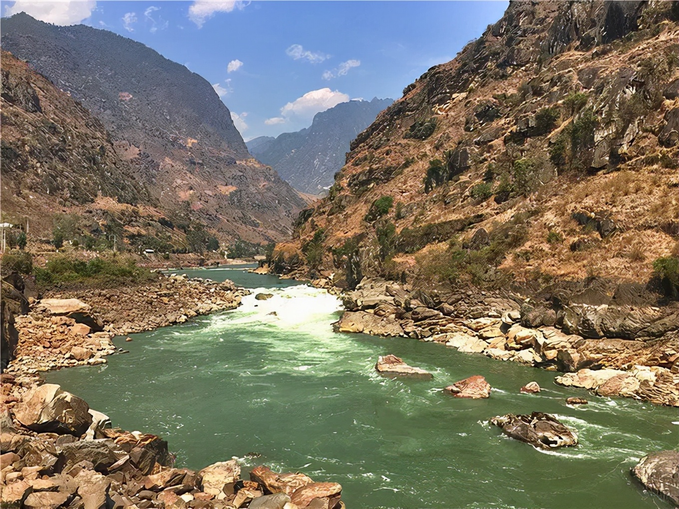 云南旅游特色小镇有哪些,比较有特色的云南小镇