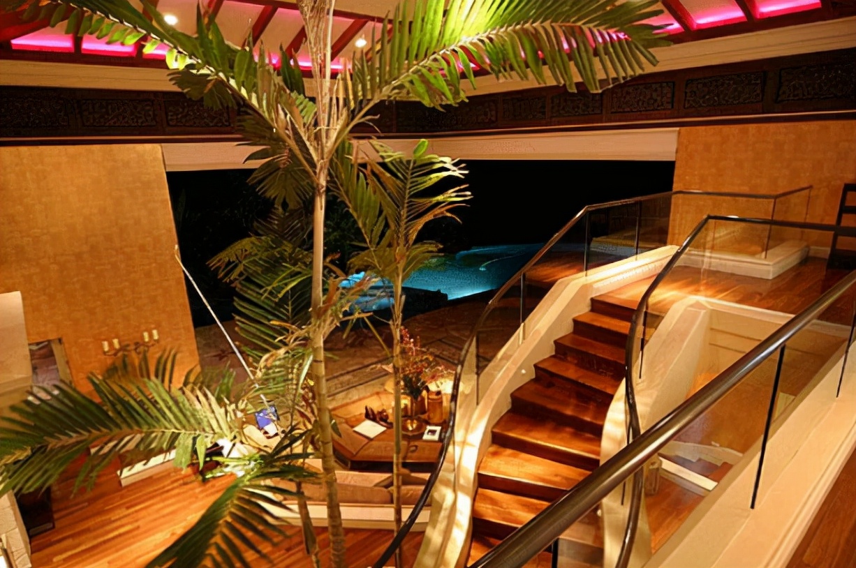 伏明霞豪宅全景,伏明霞深圳豪宅