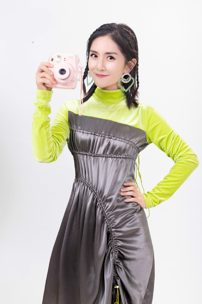 谢娜皮肤怎么那么好 (谢娜粉底厚度多少)