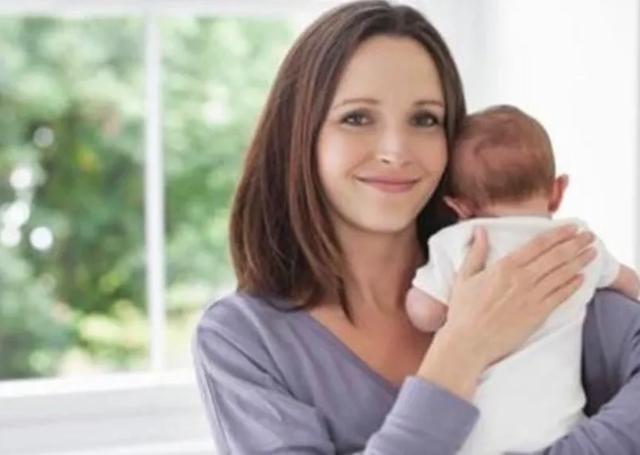 宝妈不知道给孩子喂水,宝妈奶粉千万不要这样喝