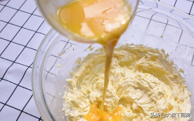 百吃不腻的蔓越莓曲奇教程,超级好吃的蔓越莓饼干教程