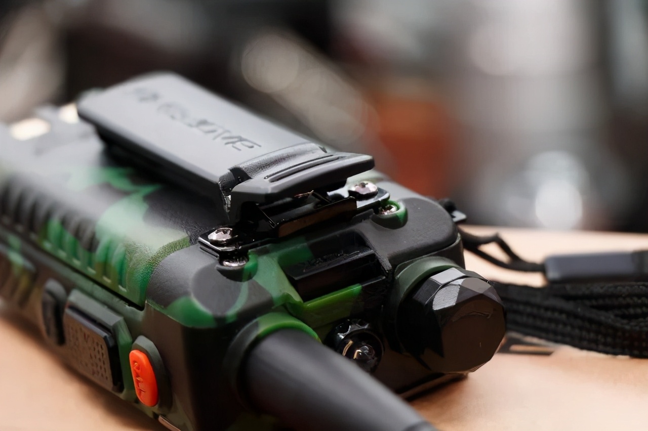 宝峰对讲机一键调频教程,火腿对讲机diy