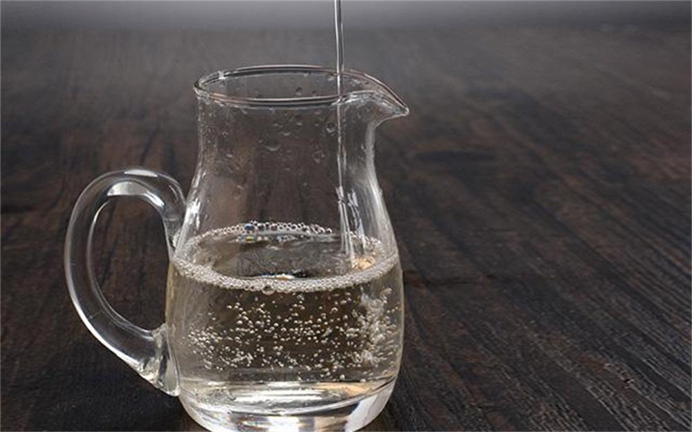 白酒固态酿酒设备,固态酿酒机对白酒有什么影响