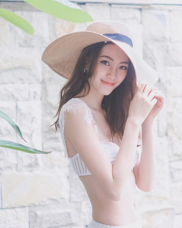 杨咏彤照片,落选港姐杨咏桐爬山照