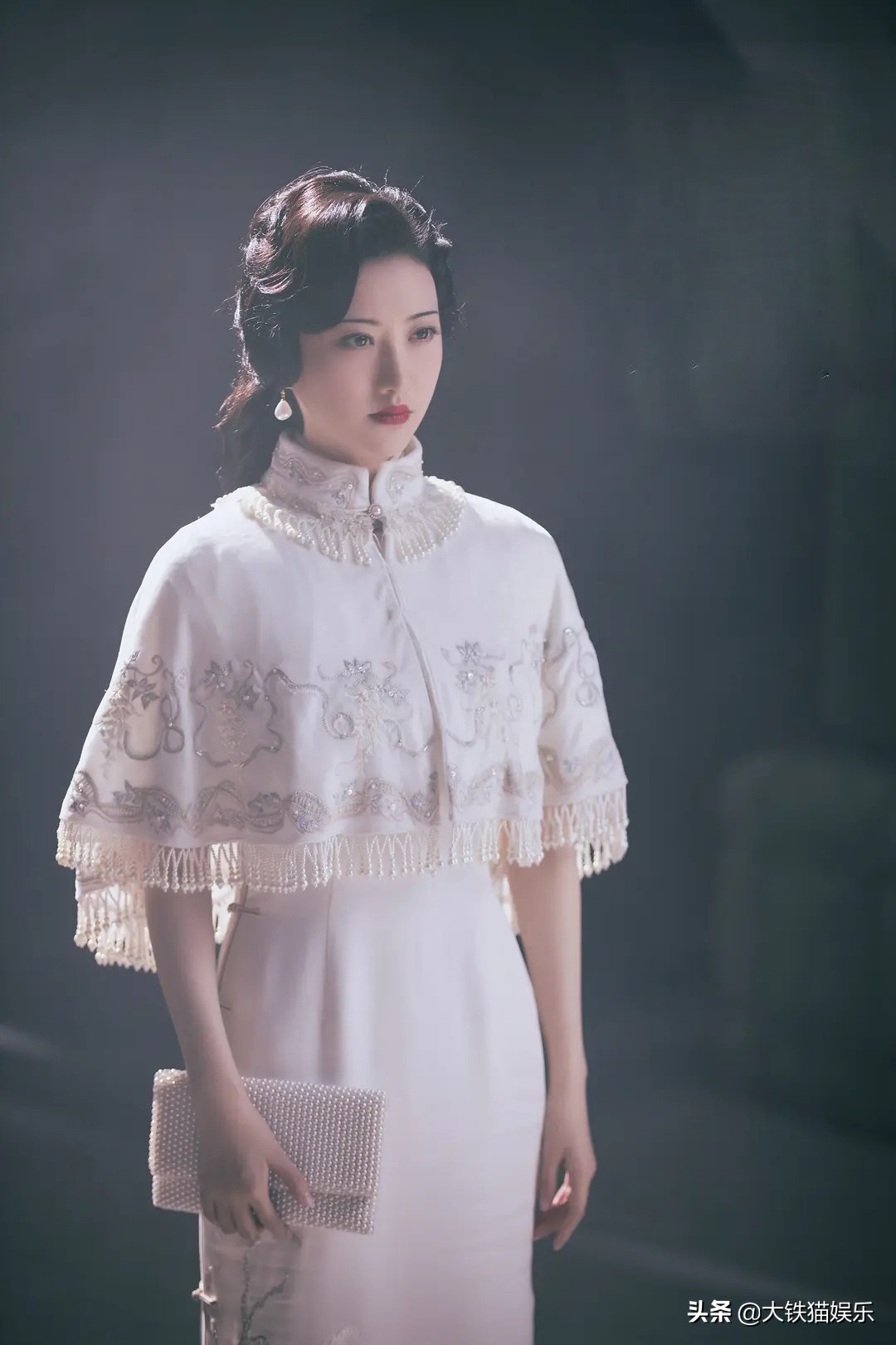 景甜戏里走路摇曳生姿 (景甜司藤旗袍造型合集)