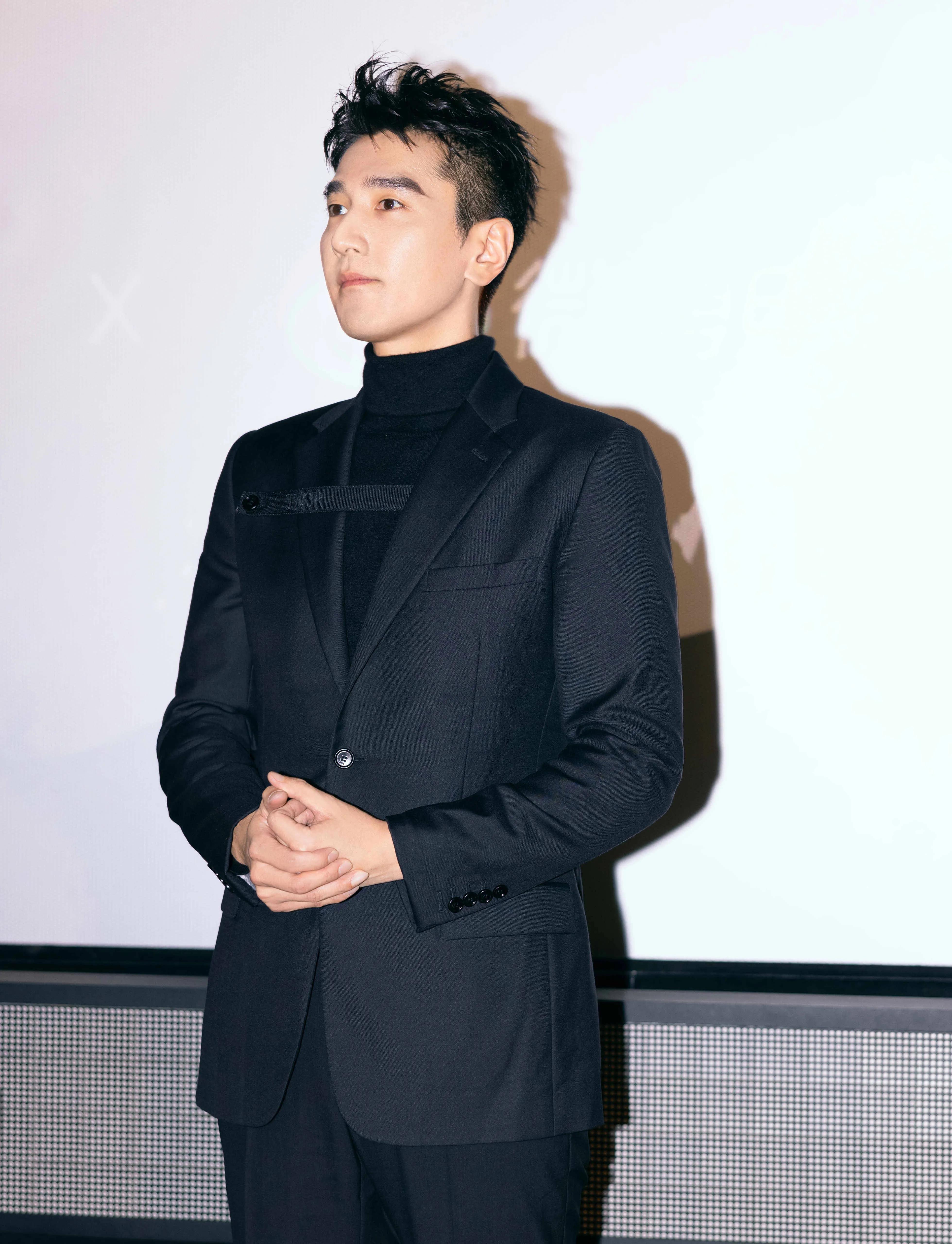 赵又廷的风流情史,靠魅力征服3个女人,娶国民女神获幸福