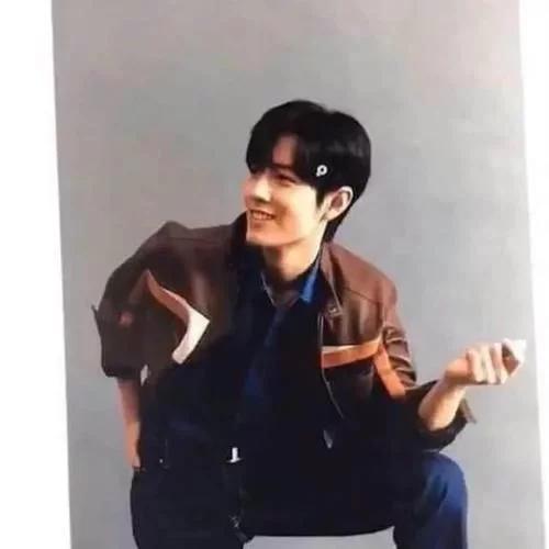 肖战复出公益活动了吗,何炅发声让肖战上快乐大本营