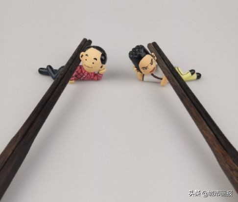 无聊能有多大生产力？他在家造了个电影院