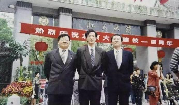 俞敏洪目前新东方市值,俞敏洪新东方市值多少亿