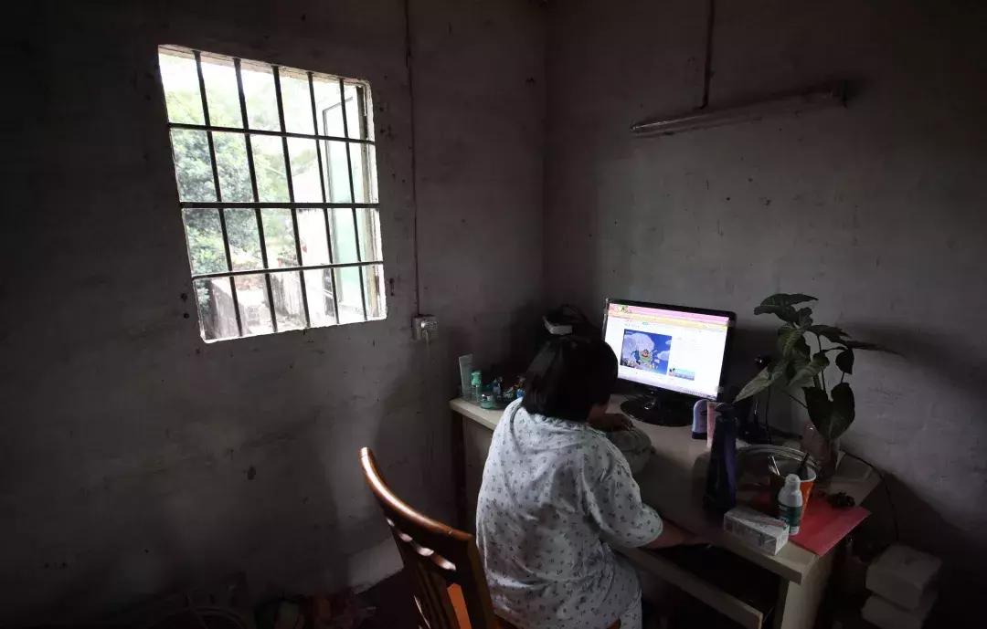 跳槽为什么可以涨工资,留在原公司升职还是跳槽涨工资