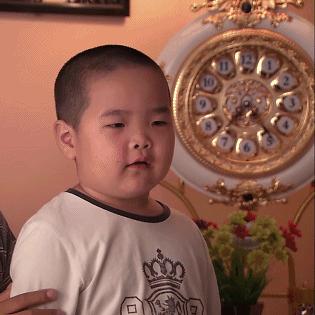 算了还是要上班系列表情包,一想到明天上班就想打个人表情包