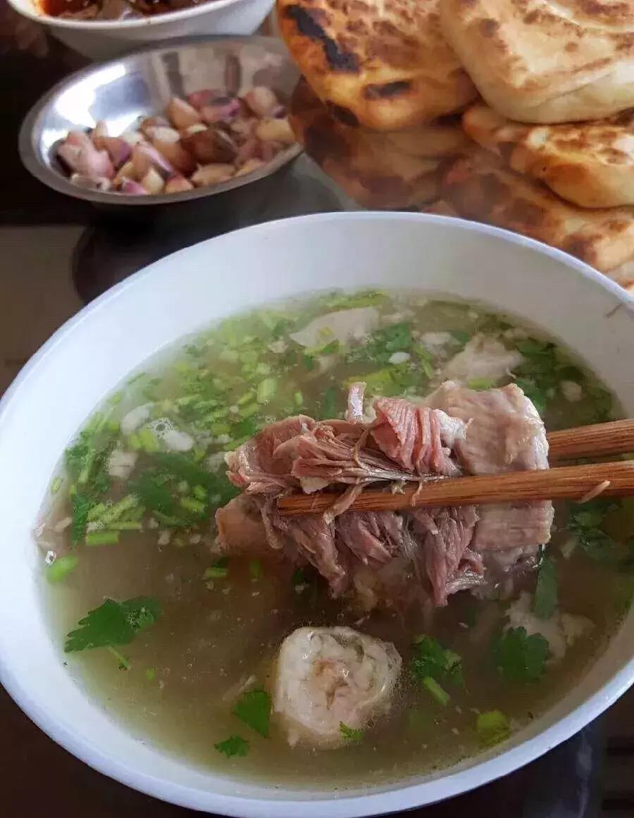 雷佳音的水盆羊肉,雷佳音吃水盆羊肉