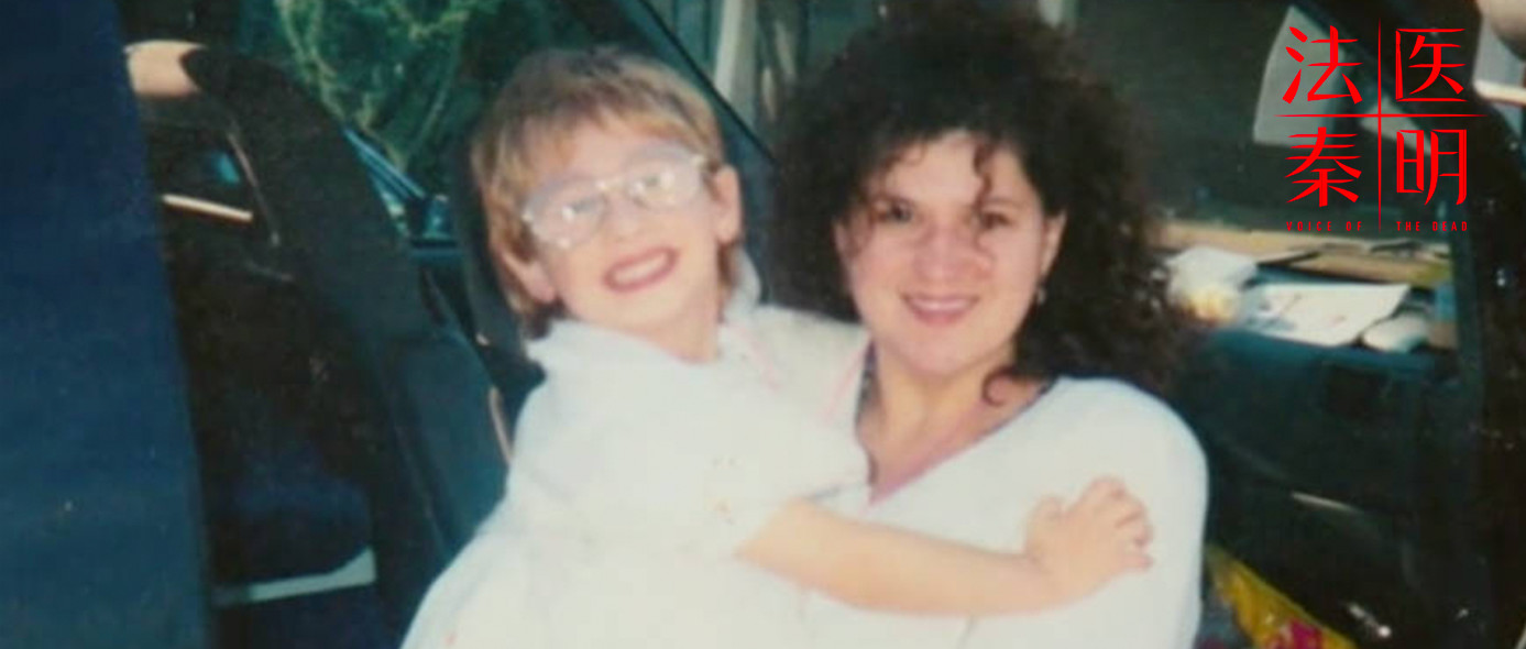 亲眼目睹母亲被杀案,儿时亲眼看到母亲被杀案