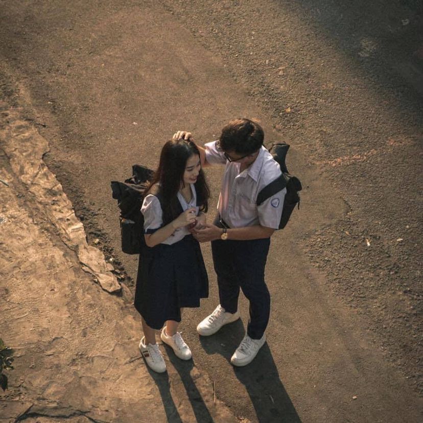 好看的微信聊天背景图片情侣,好看的微信聊天背景图高清动漫