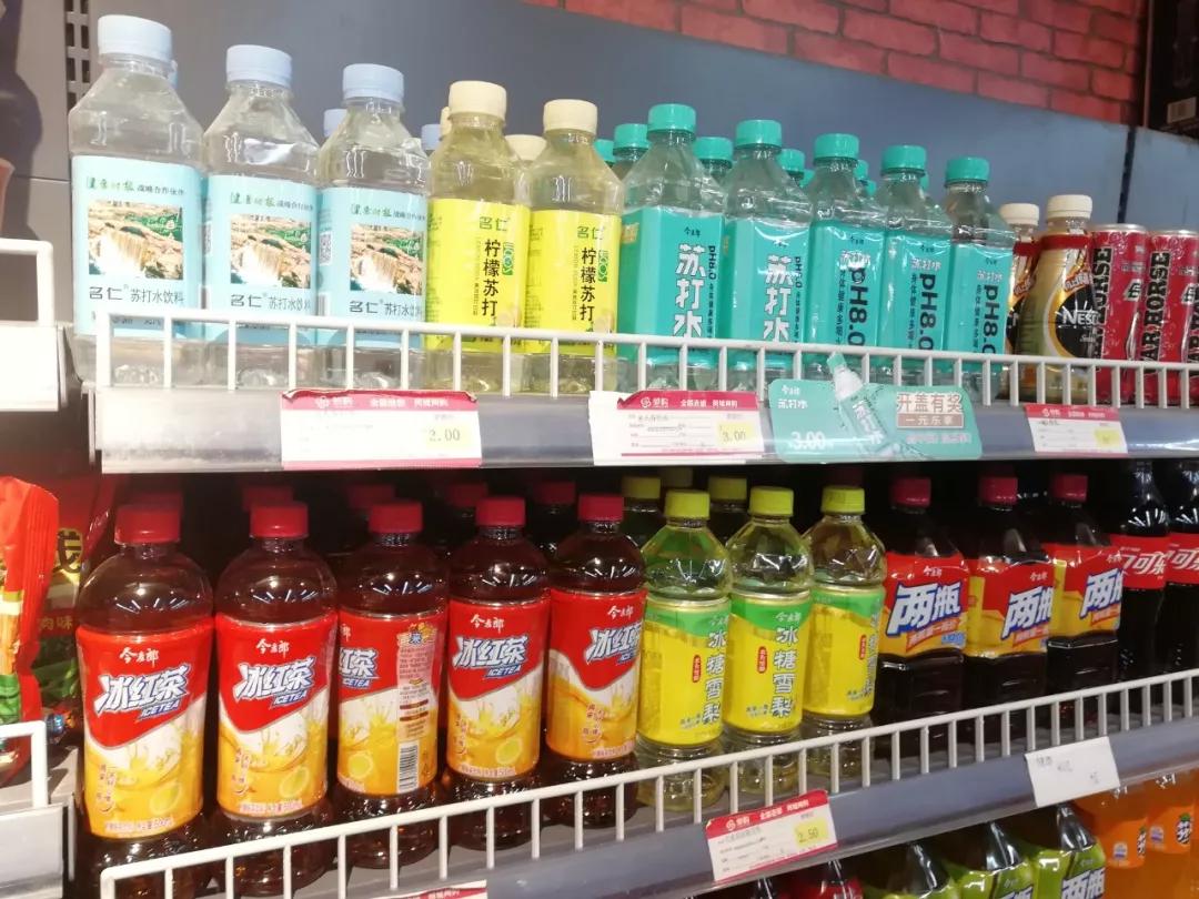 名仁与娃哈哈苏打水,名仁苏打水品牌分析