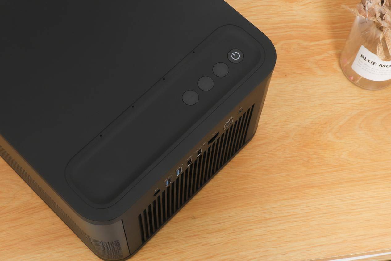 萌新扫盲贴：家用投影仪与商务投影仪的区别在那，别傻傻分不清