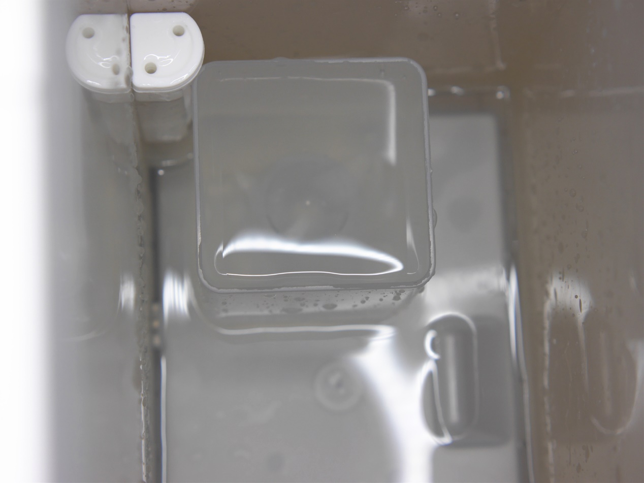 把纯水机从厨房搬到桌面上，小米优点酷吧让孩子喝上有温度的纯水