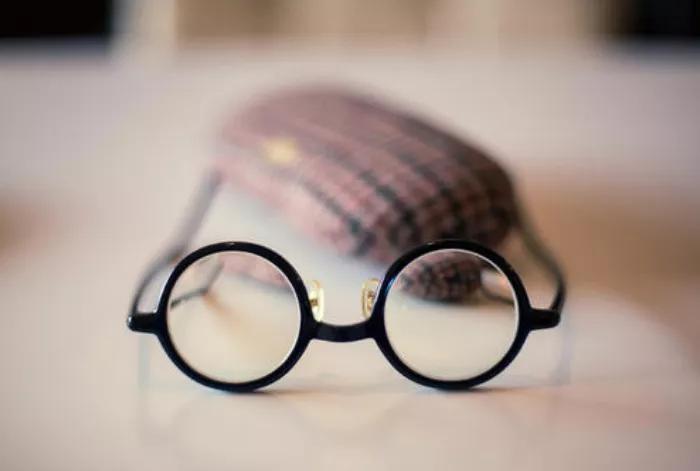 爱优治疗近视,爱优喂如何促进宝宝的口腔发育