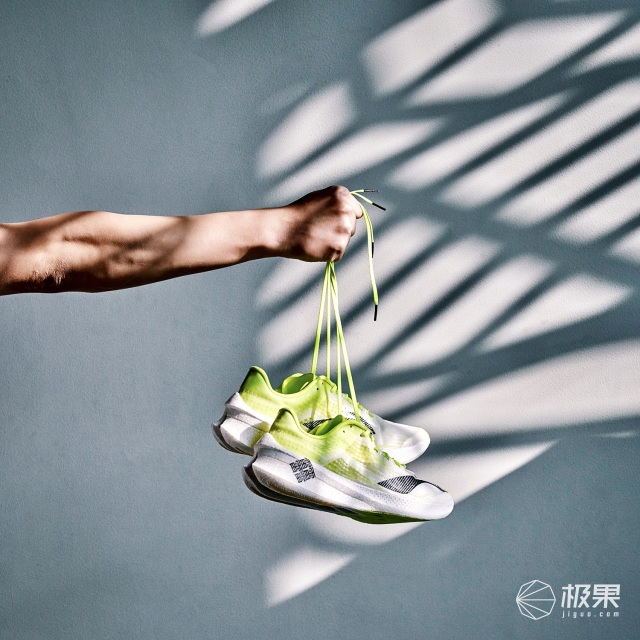 最狠的鞋子,全网最狠的鞋子