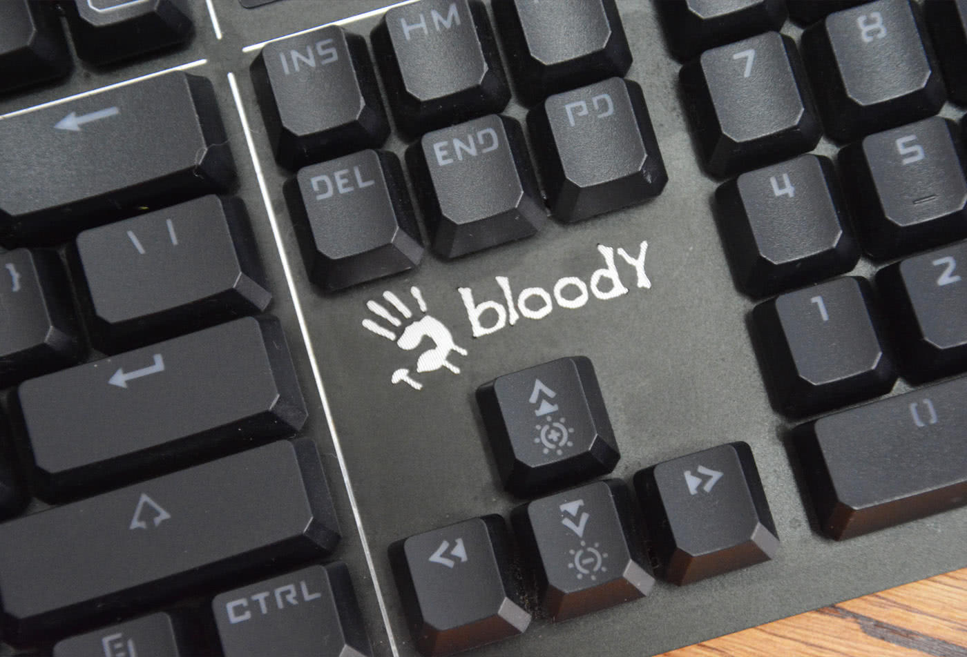 双飞燕q865光轴机械电竞键盘,双飞燕机械键盘975