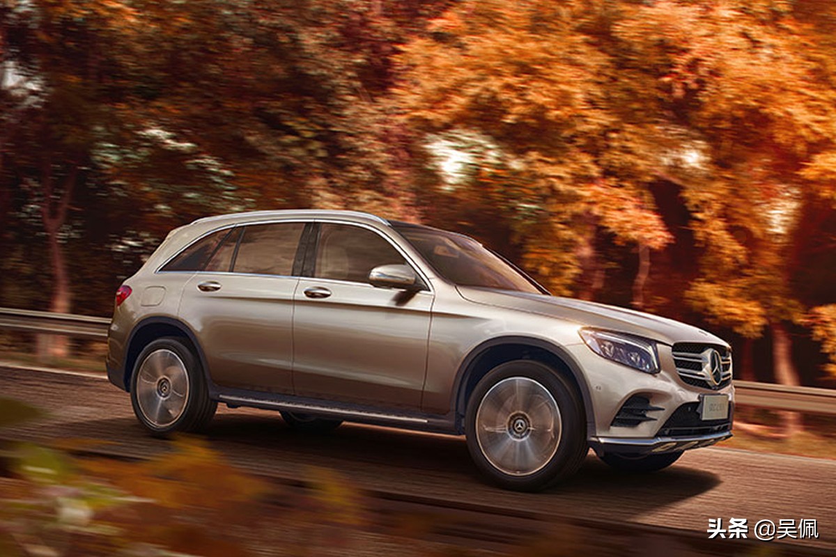 奔驰glc300和宝马x3哪个好一点,宝马x32022款和2021款对比