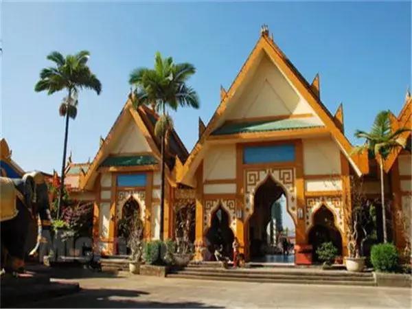 华山周边旅游攻略夏天,华山旁边有温泉