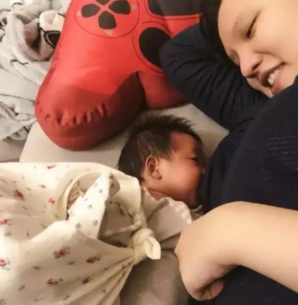 谢依霖侧面照,谢依霖晒脐带