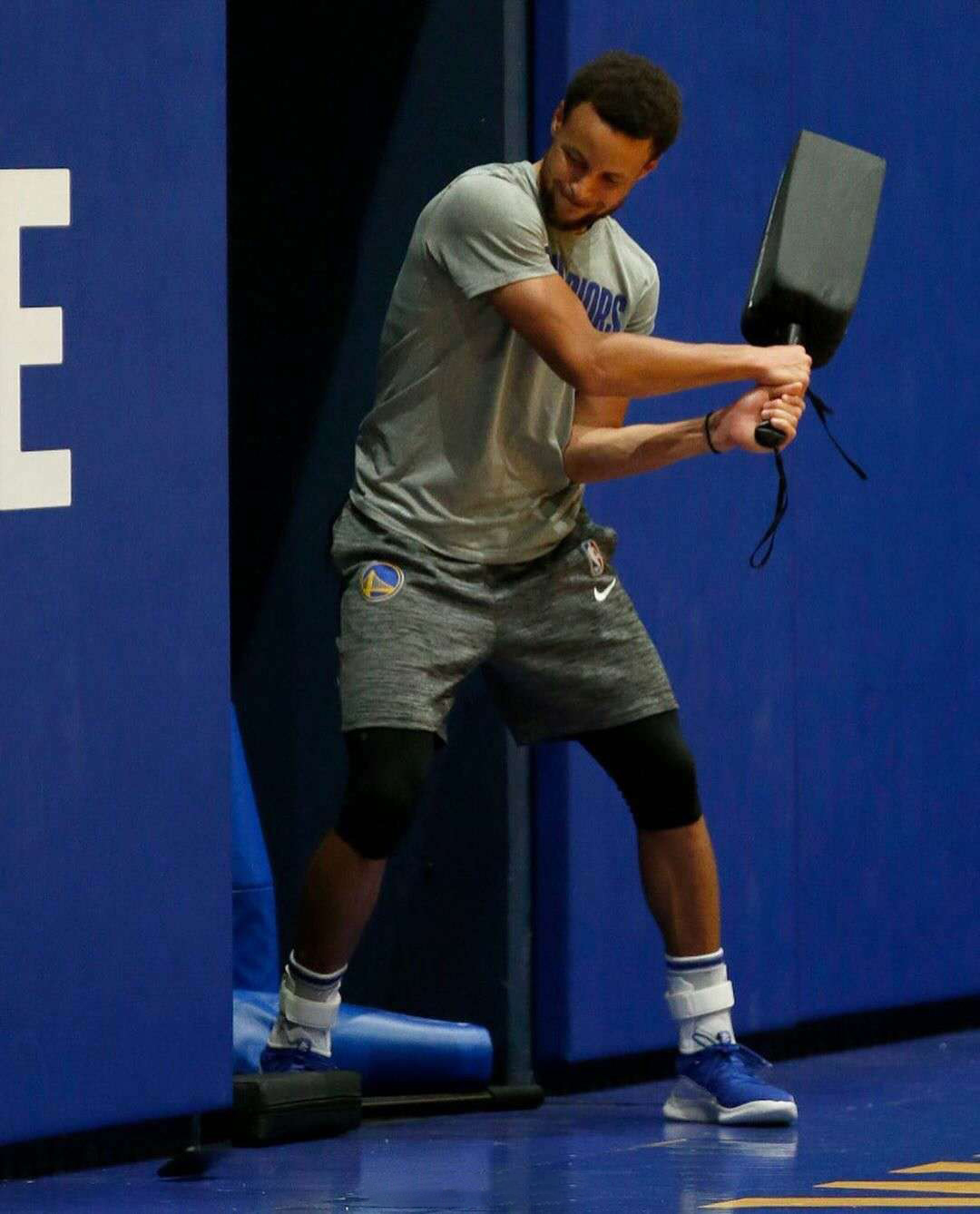 库里8新logo的意义,库里8标志设计