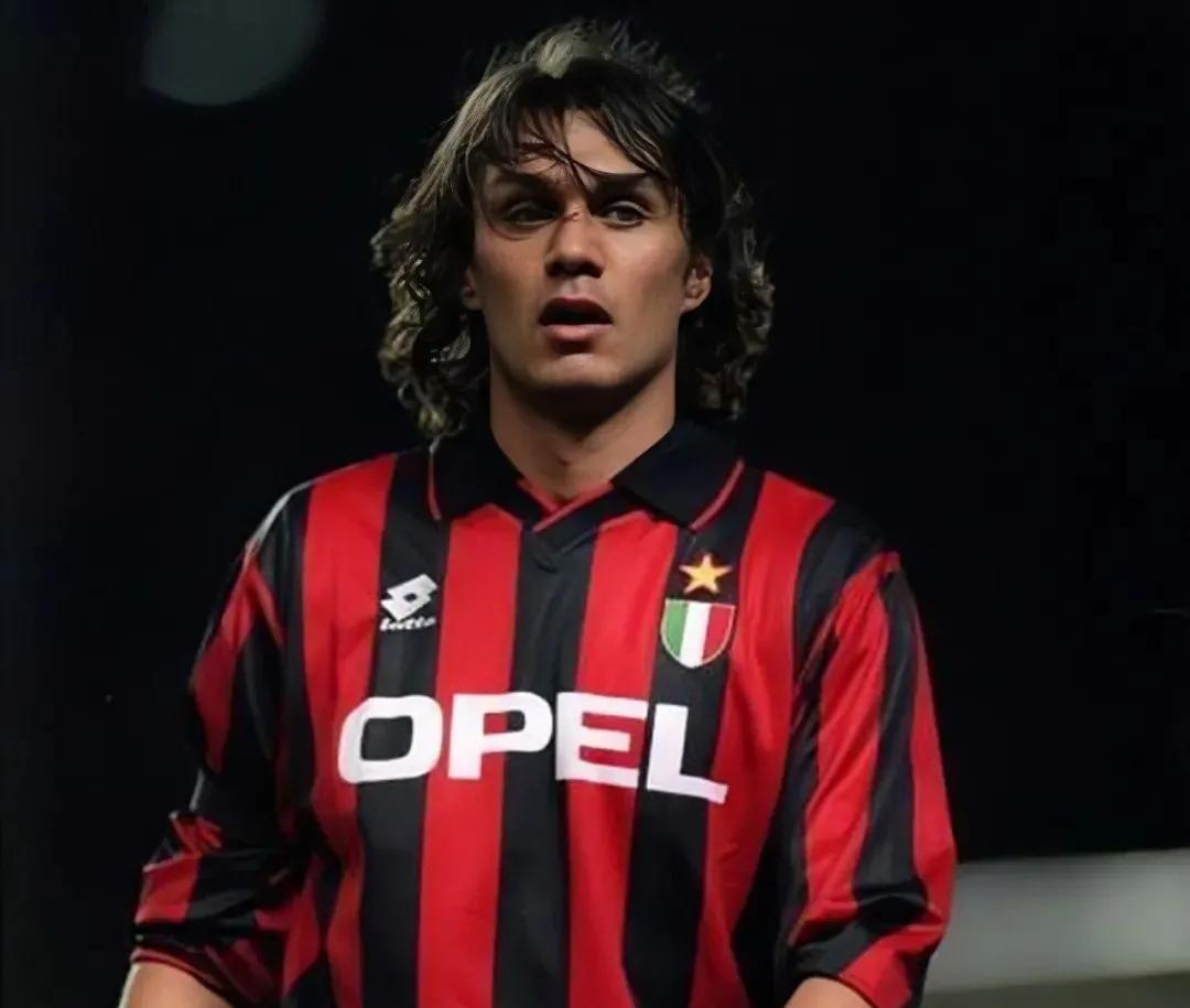 世界足坛十大足球巨星,世界足坛十大球星