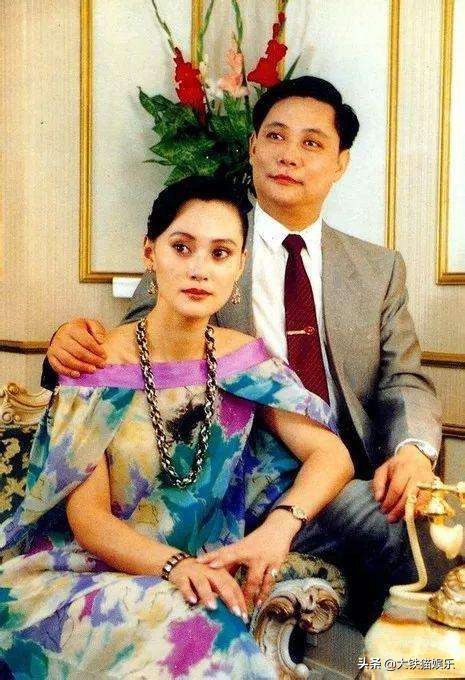 10对撞名的女星,同名不同命,有人公开互撕,有人无辜被“连坐”