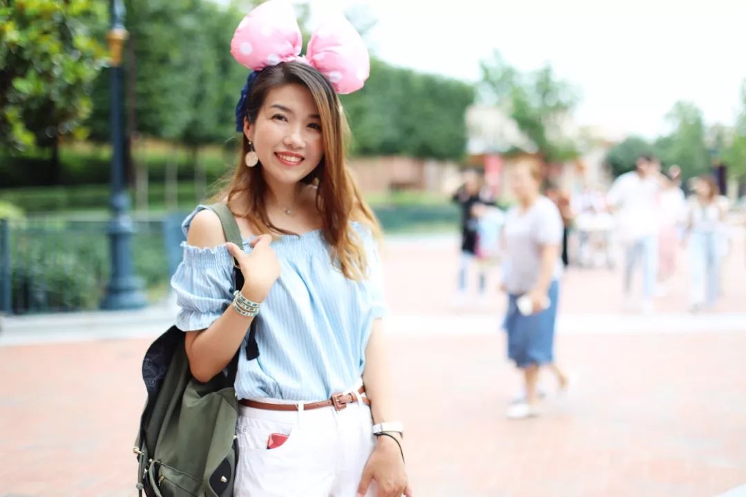 暑假两个人旅游要花多少钱,暑假两人去迪士尼多少钱