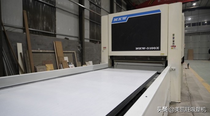 吸塑橱柜整个都是吸塑吗,吸塑橱柜轻奢