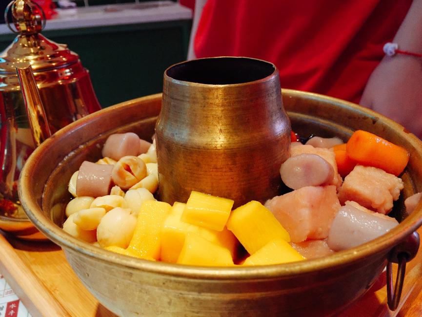 一边写一边流口水,红谷滩这些店可要好好的啊,脱下口罩我就来