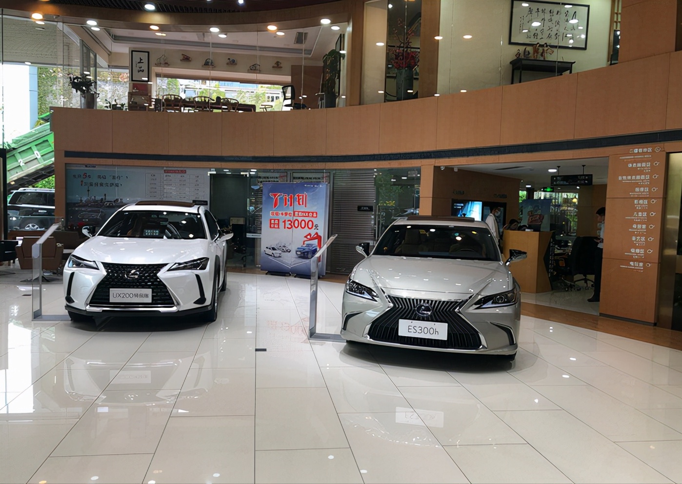 豪华品牌二手车跌价,二手车90天回购是什么套路