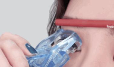 吴谨言迪丽热巴对比惨烈，热巴年纪更小却因这个bug显老10岁？