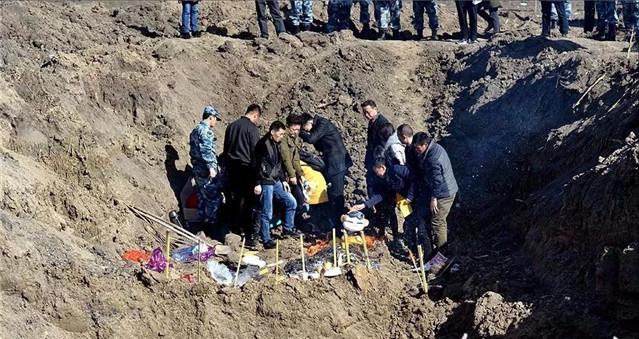 余旭墓碑,空军女英烈余旭视频