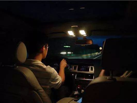 新手不敢晚上开车,第一次夜间开车技巧新手必看