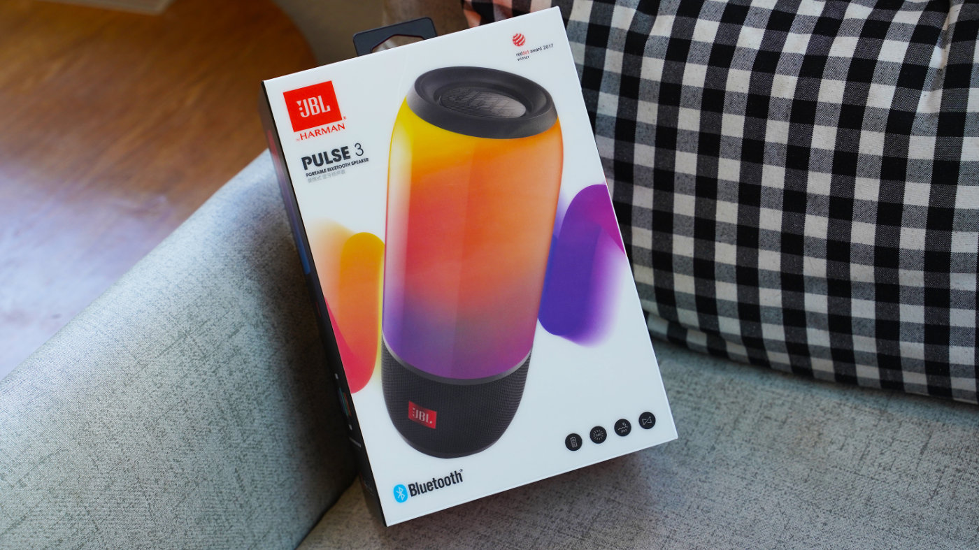 jbl和bose小水壶蓝牙音响评测,jbl和bose蓝牙音箱哪款最值得买