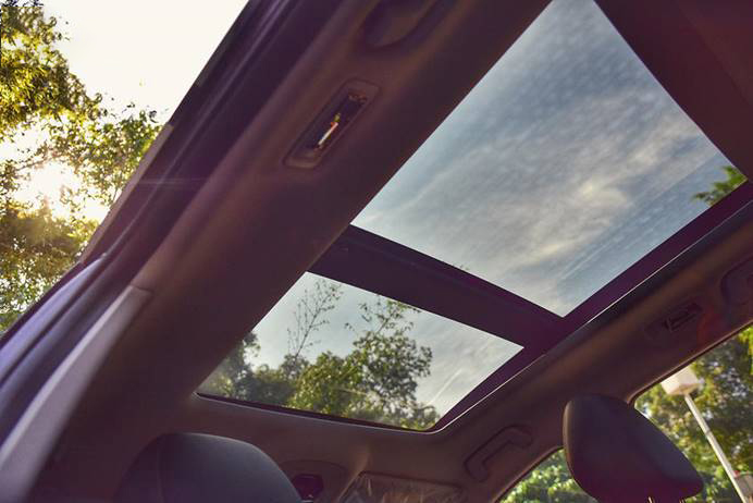 全新一代瑞虎8穿越剑门关,全新一代瑞虎8十万人百城公测