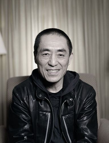 陈婷比张艺谋小多少岁,陈婷多少岁给张艺谋生孩子