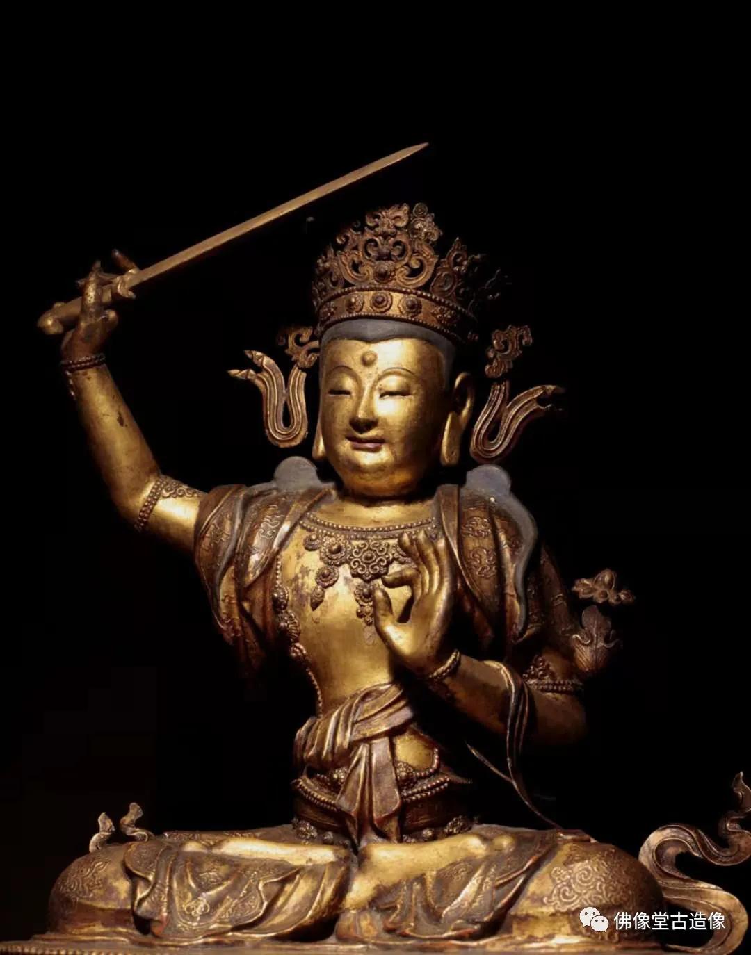 永乐宫廷佛造像拍卖价格,漆木造像