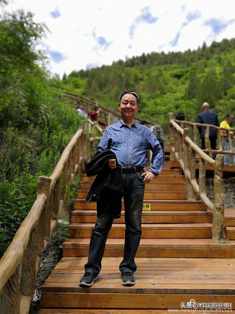 赴一场槐花的邀约——宝鸡作家赴扶风野河山采风