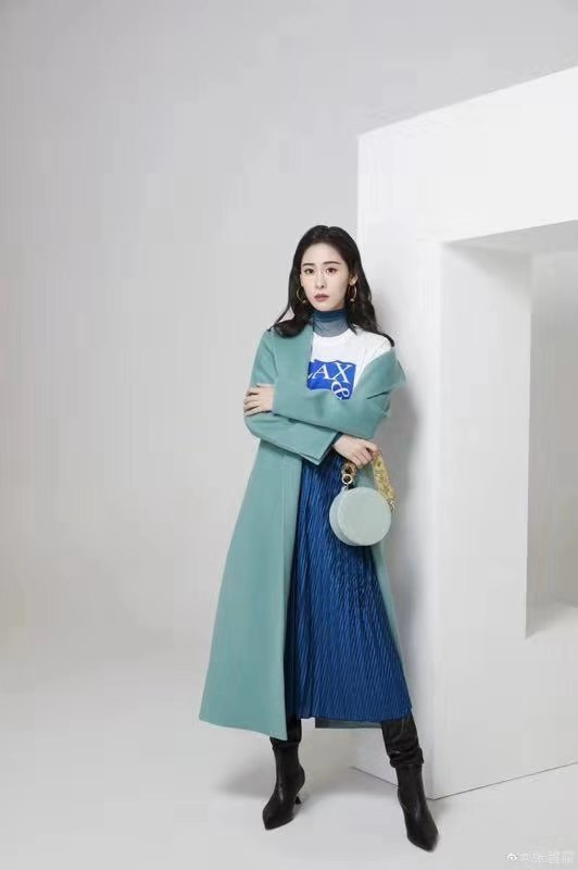 MAXCo.携手张碧晨，演绎“自我更新”一起成长